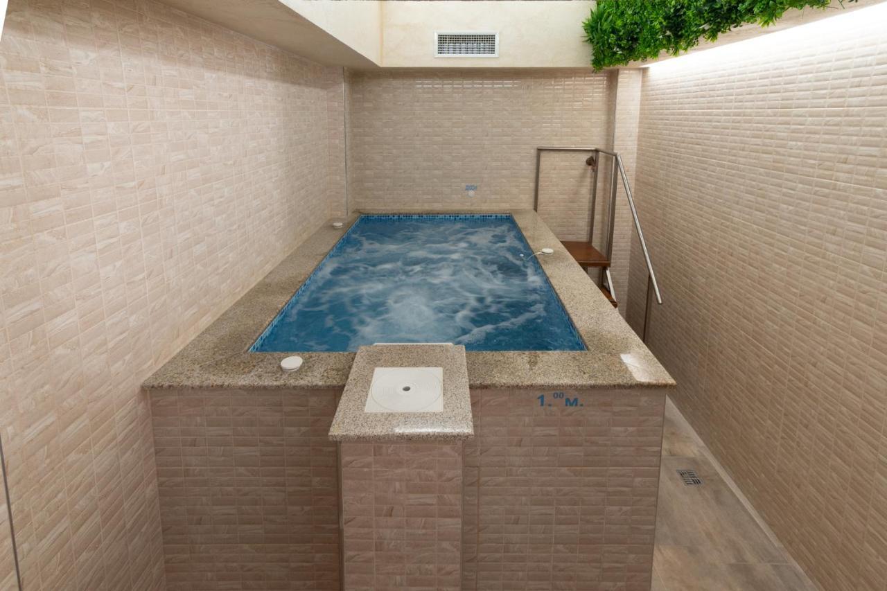 Баня Аква Ризорт Apartment Exterior photo